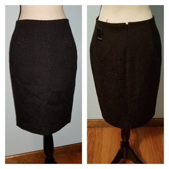 Tahari Floral Patterned Black Janet Skirt - Picture 6 of 10